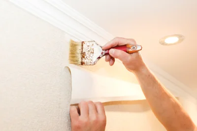 Pose de papier peint à Pont-Aven — revêtements muraux et toiles de verre